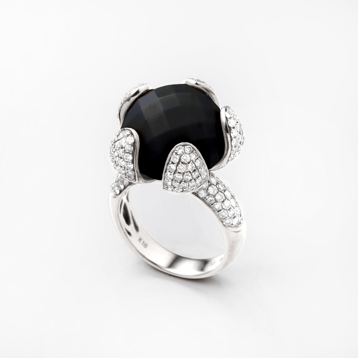 Lotus But Ring (black)